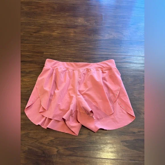 Lululemon Find Your Pace Hi-Rise Running Short 3" Lined Sunset Coral Size 6 - Picture 2 of 3